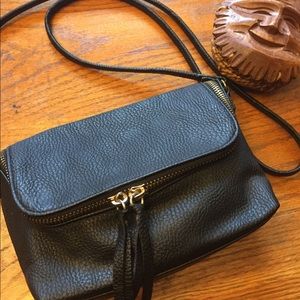 H&M Fringe Zipper Mini Purse (NWOT)